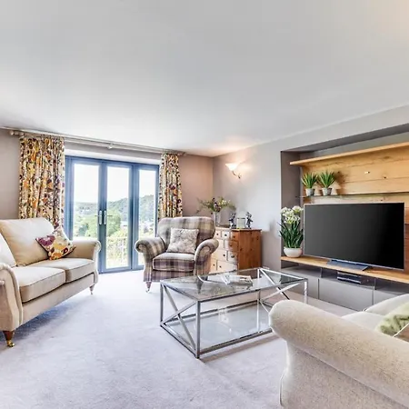 Villa Bowness-on-windermere Sleeps 10 With Wifi *