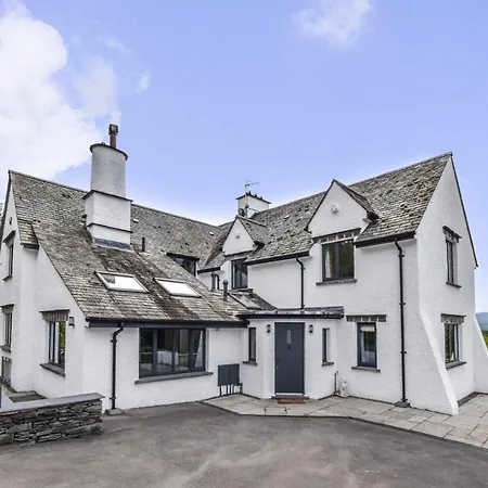 Bowness-on-windermere Sleeps 10 With Wifi *