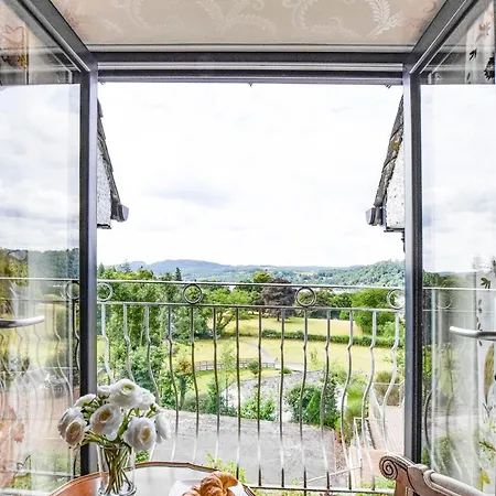 Вилла Bowness-on-windermere Sleeps 10 With Wifi Боунес-он-Уиндермер